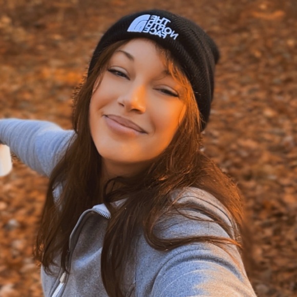 Meet your Posher, Ashley - Picture 1 of 1